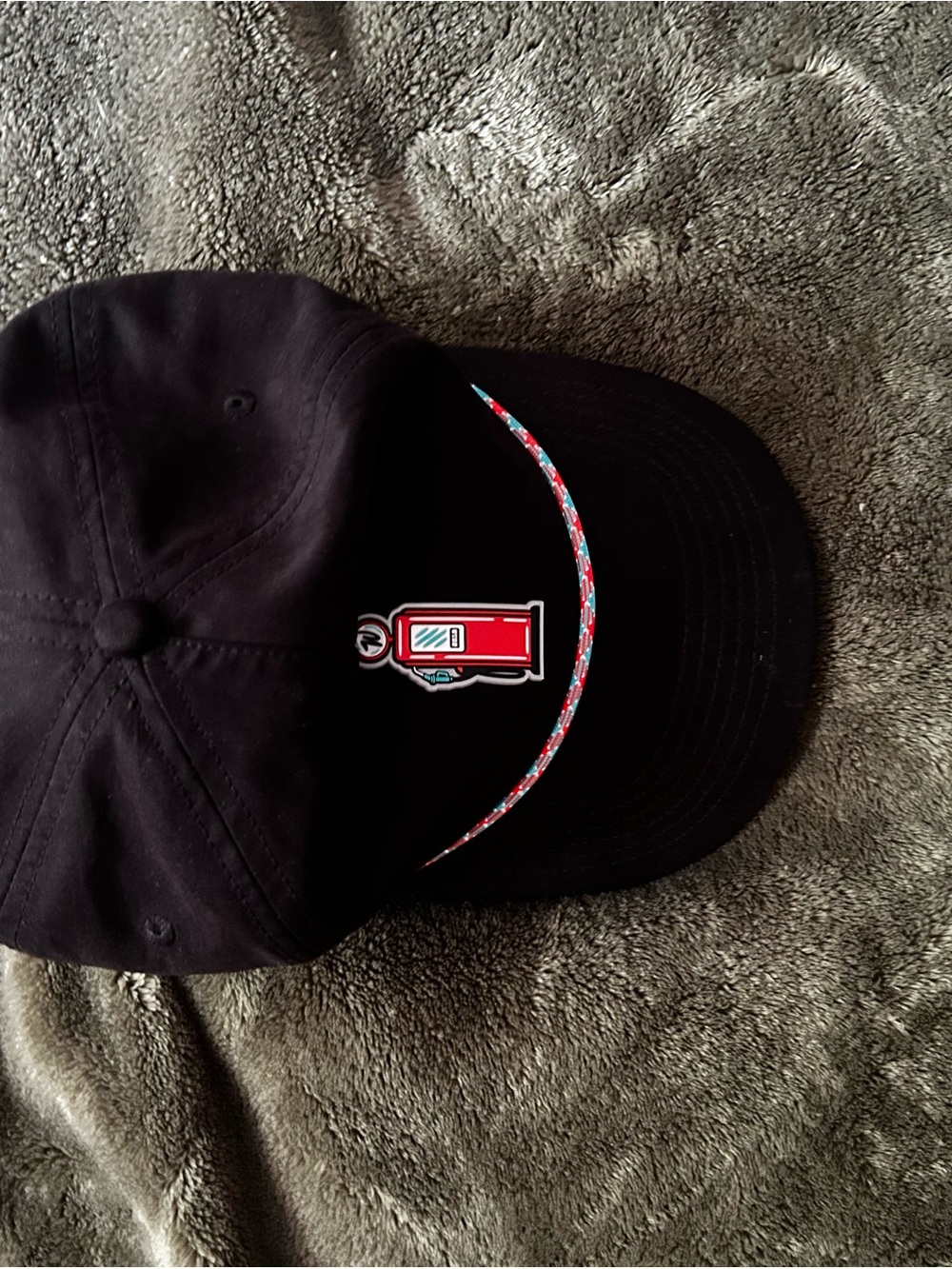 Waggle golf hat